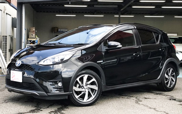 toyota_aqua_img