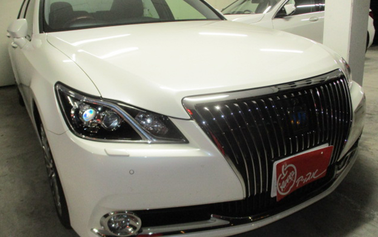 toyota_crown_majesta_img