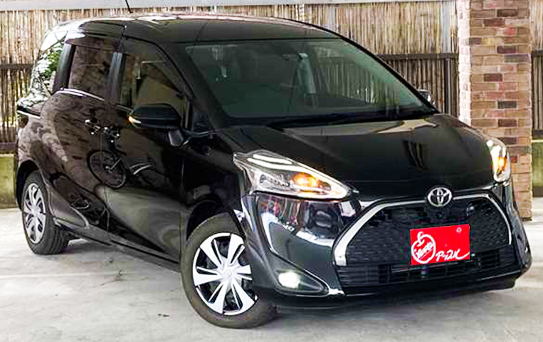 toyota_sienta_img