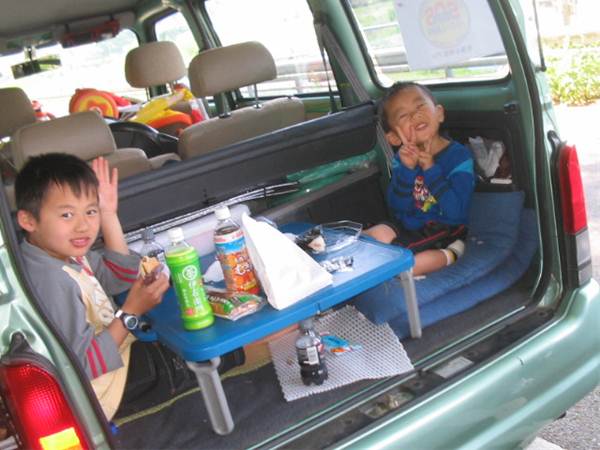 どこでも食堂車♪
