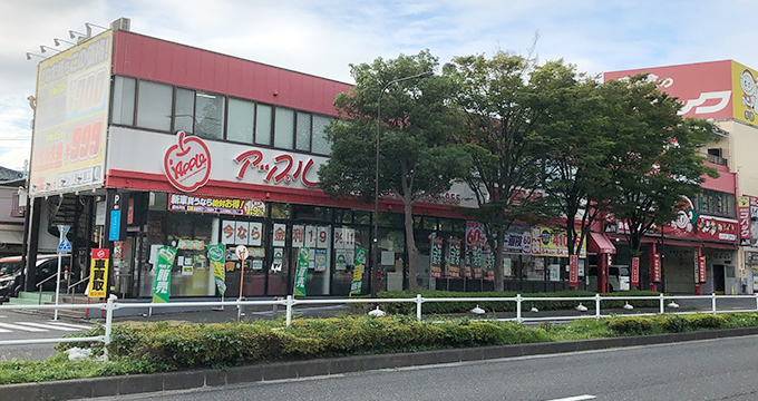 鈴木自工株式会社 店舗風景