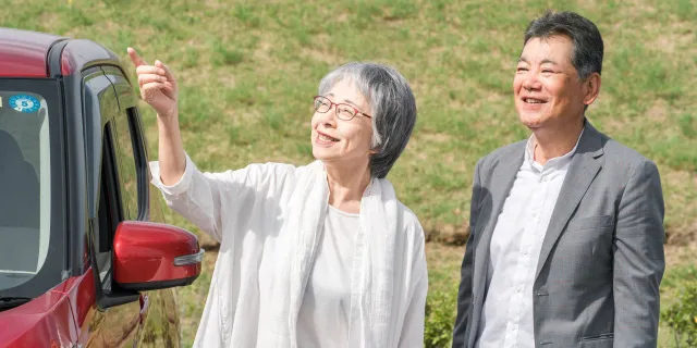 親の車を売る手順と名義変更の必要性