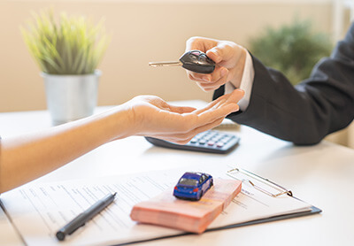 車を買取してもらうと税金を支払う必要がある?sp