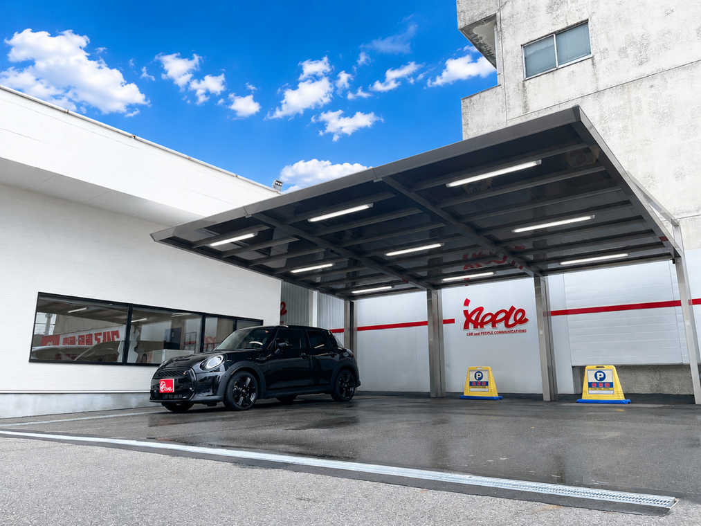 shikuname4のアップル天白店で、あなたの車を簡単に査定してみませんか？お気軽にご来店ください。