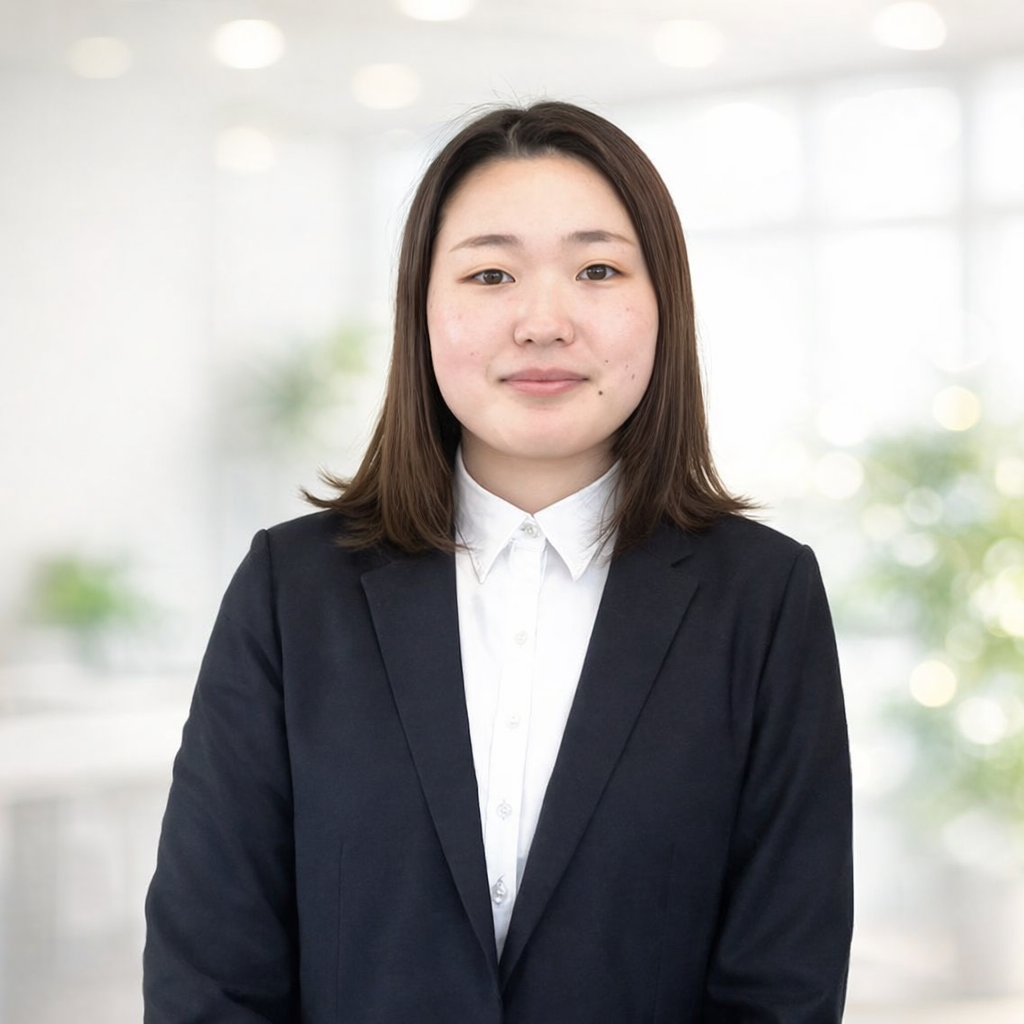営業　村本　真梨
