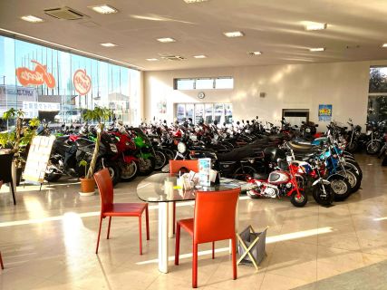 アップル宇都宮新4号店では、車買取・査定がスピーディーで安心。shikuname5での査定ならぜひお越しください！