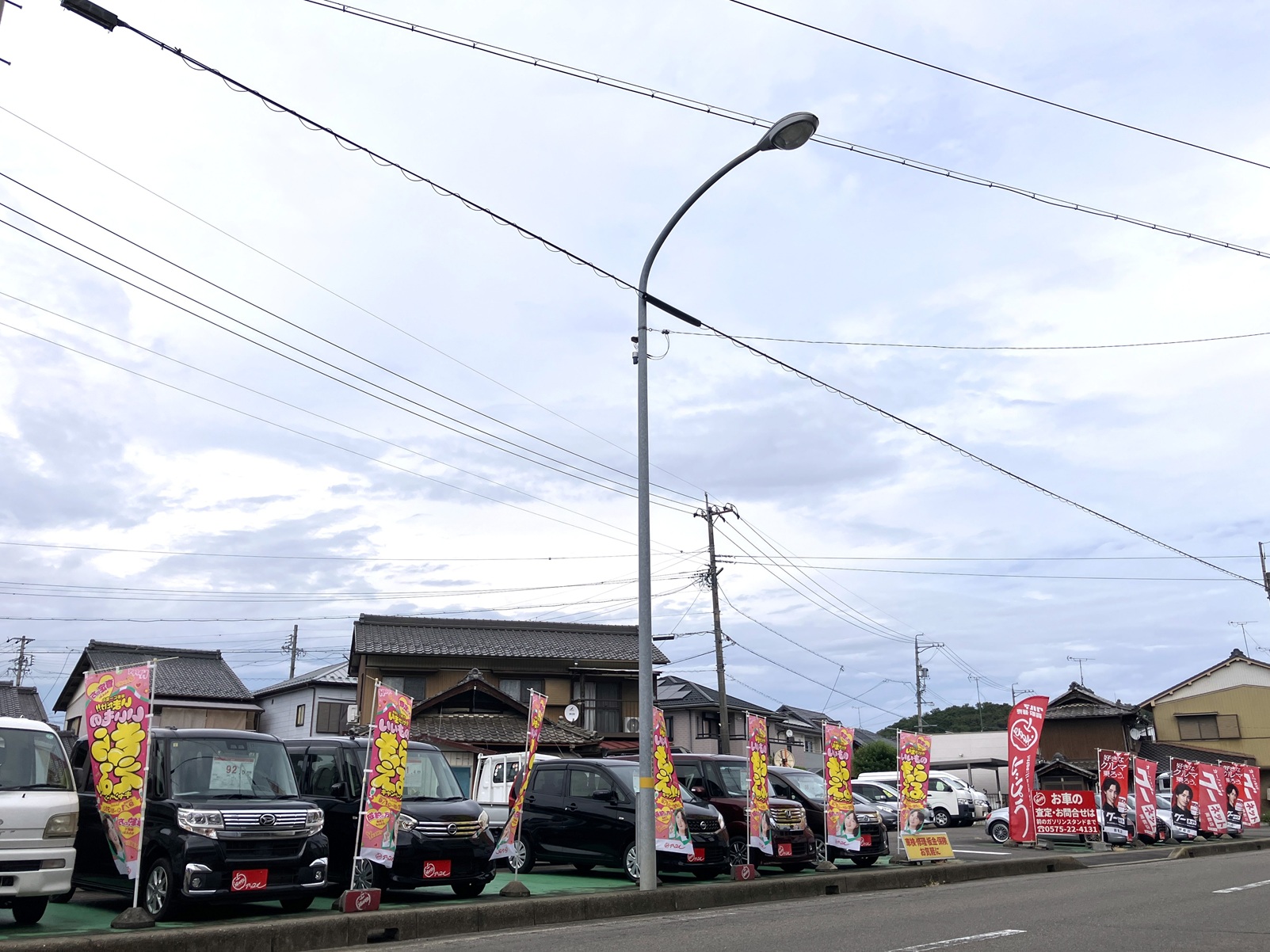 車査定のご相談は、shikuname2のアップル関店で！専門スタッフが丁寧に対応します。