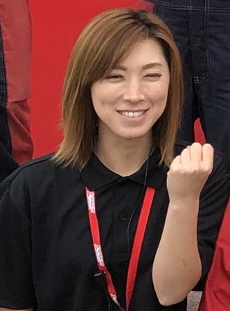 営業 名生 咲(みよう さき)