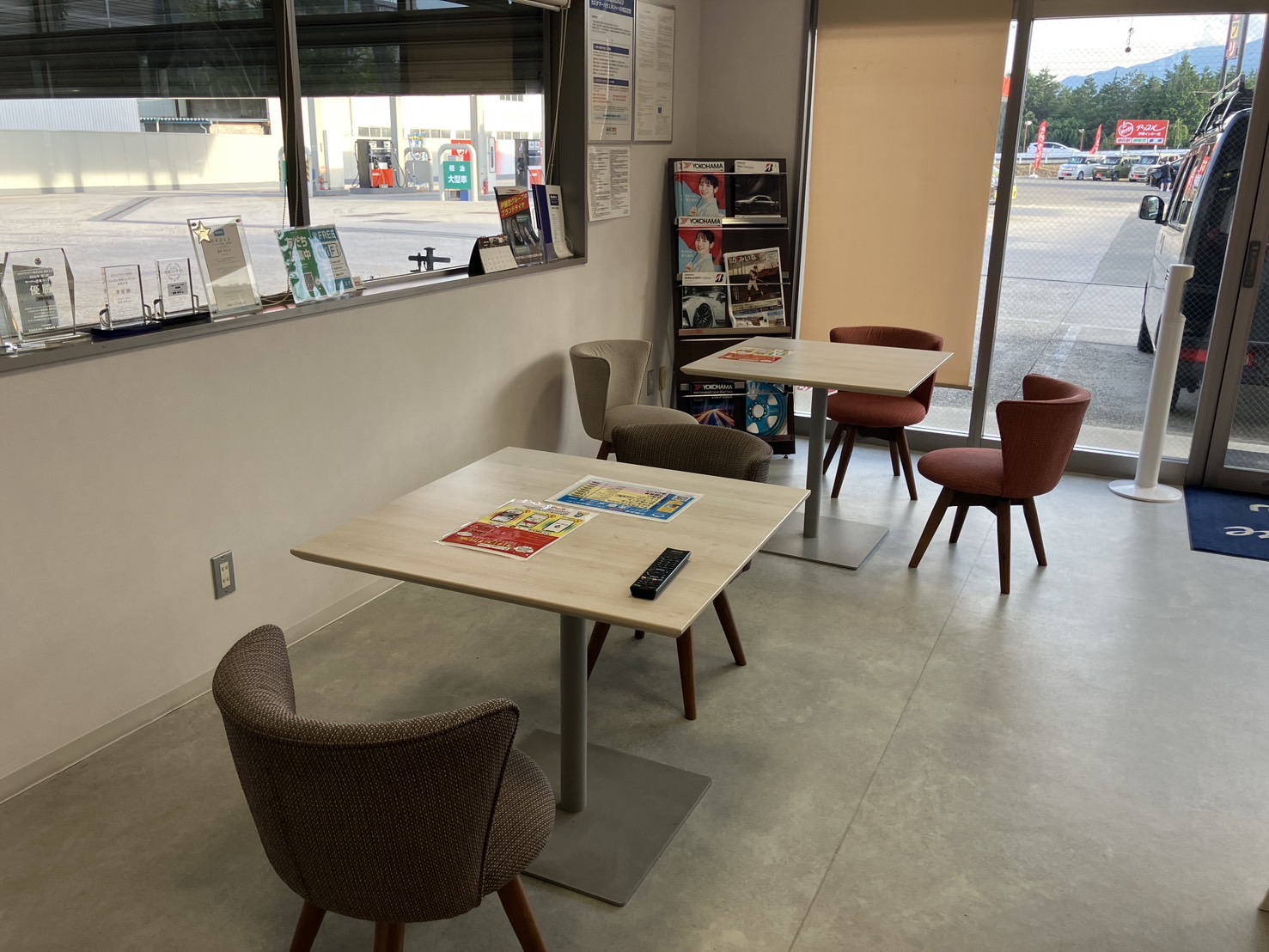 車買取をお考えなら、shikuname6のアップル伊那インター店にお立ち寄りください！無料で簡単に査定できます。