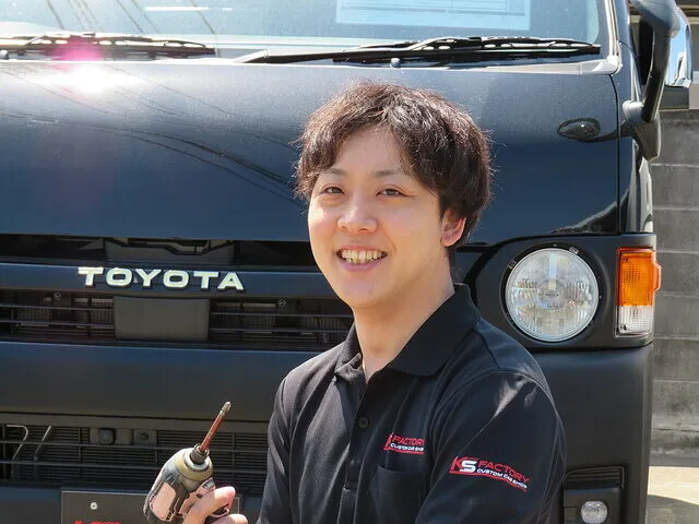 店長 浦野 亮平