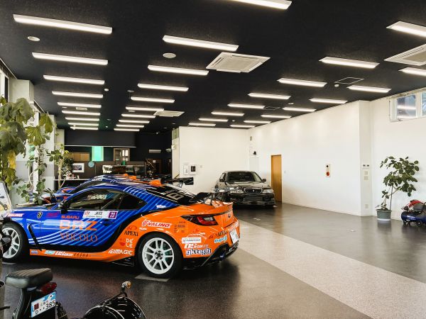 車査定のご相談は、shikuname2のアップル広島廿日市店で！専門スタッフが丁寧に対応します。