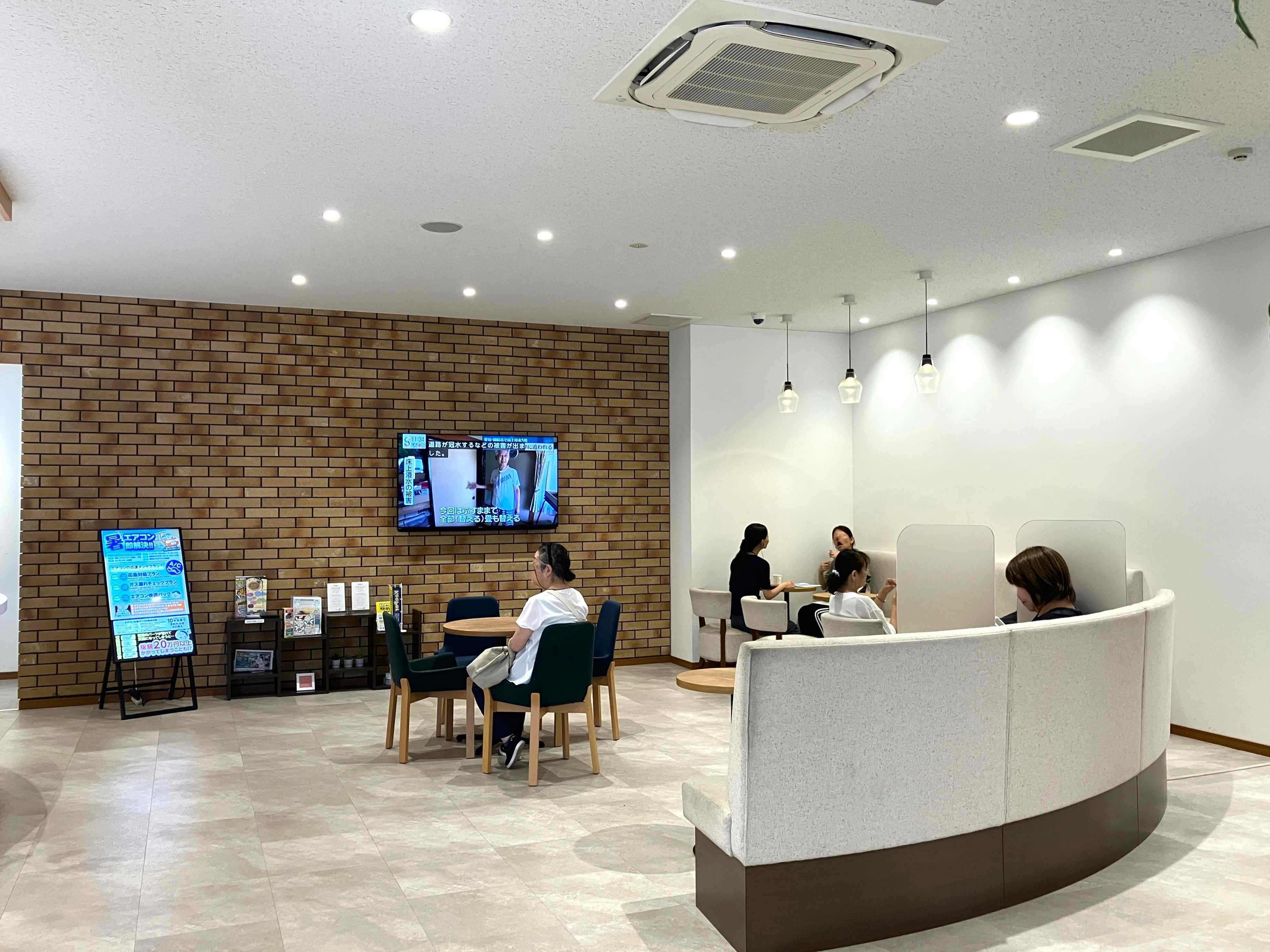 車買取をお考えなら、shikuname6のアップル大和店にお立ち寄りください！無料で簡単に査定できます。