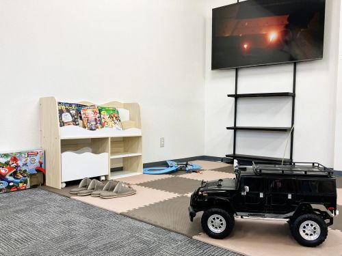 shikuname4のアップル福岡久留米店で、あなたの車を簡単に査定してみませんか？お気軽にご来店ください。