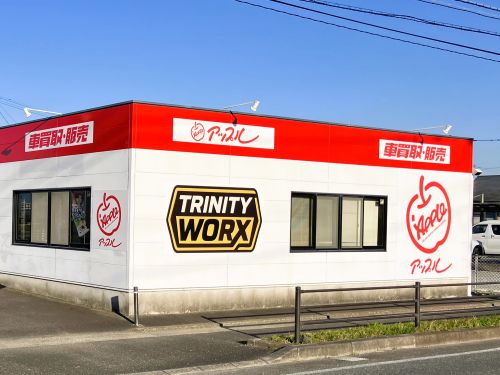 車査定のご相談は、shikuname2のアップル福岡久留米店で！専門スタッフが丁寧に対応します。