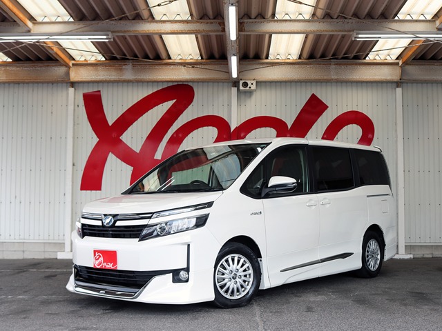 トヨタ ヴォクシー 1 8ハイブリッドv 14 ホワイトパールクリスタルシャイン 中古車情報 中古車買取 中古車査定のアップル