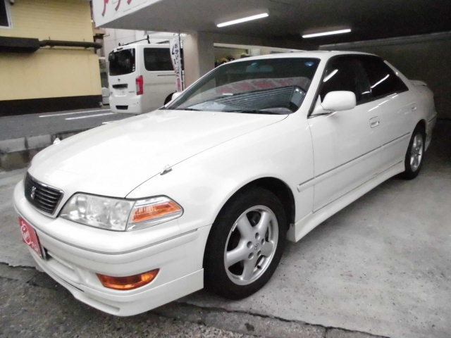 トヨタ マーク ハードトップ H12年10月 セダン 2 5ツアラーv 1997 パール 中古車情報 中古車買取 中古車査定のアップル